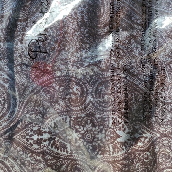 Penelope Ann New Scraf Periwinkle and Chocolate Paisley 77" x 37" - Picture 5 of 7